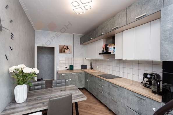 
   Продам 2-комнатную, 56 м², Цезаря Куникова ул, 18к1

. Фото 1.