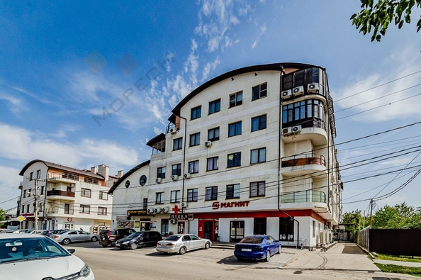 
   Продам 2-комнатную, 57.1 м², Средняя ул, 81/3

. Фото 19.