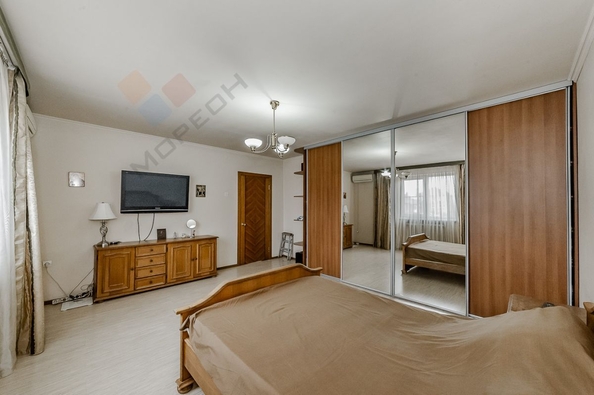 
   Продам дом, 295.4 м², Краснодар

. Фото 22.