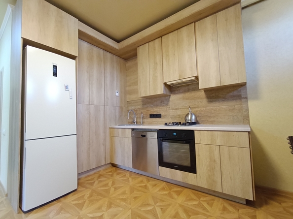 
   Продам 2-комнатную, 64 м², Краснодарская ул, 59

. Фото 1.