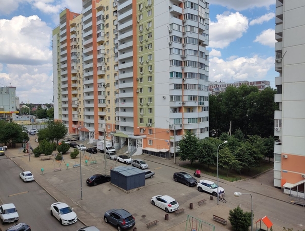 
   Продам 2-комнатную, 61.1 м², Академика Лукьяненко П.П. ул, 18

. Фото 1.