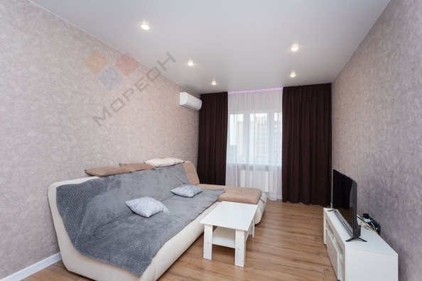 
   Продам 2-комнатную, 51.4 м², Героя Георгия Бочарникова ул, 8

. Фото 1.