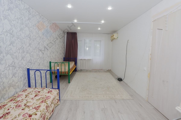 
   Продам 2-комнатную, 43.9 м², Стасова ул, 145А

. Фото 2.