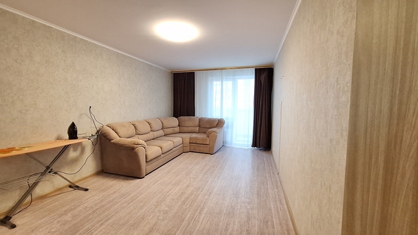 
   Продам 3-комнатную, 65 м², Ленина ул, 233

. Фото 11.