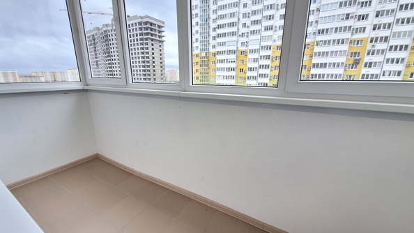 
   Продам 3-комнатную, 65 м², Ленина ул, 233

. Фото 23.