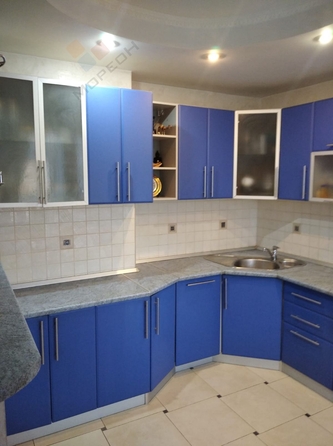 
   Продам 3-комнатную, 79.6 м², Уральская ул, 13

. Фото 2.