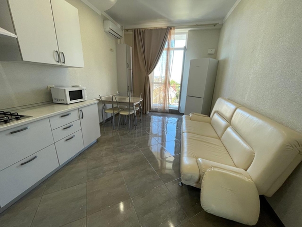 
   Продам 1-комнатную, 51 м², Крымская ул, к 22

. Фото 2.