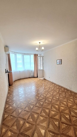 
   Продам 1-комнатную, 40 м², Крылова ул, 17к3

. Фото 1.