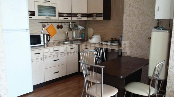 
   Продам 1-комнатную, 40 м², Полтавская ул, 19/6

. Фото 4.
