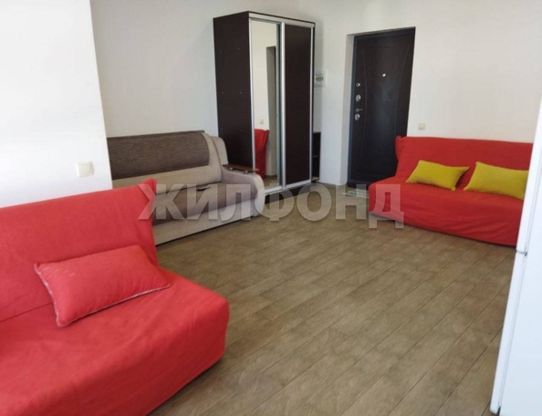 
   Продам студию, 32 м², Просвещения ул, 147/1

. Фото 4.