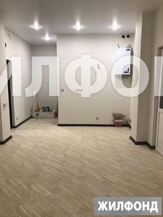 
   Продам 1-комнатную, 29 м², Чекменева ул, 11/5

. Фото 1.