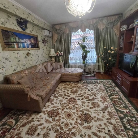 
   Продам 1-комнатную, 42 м², Соколиная ул, 11

. Фото 1.