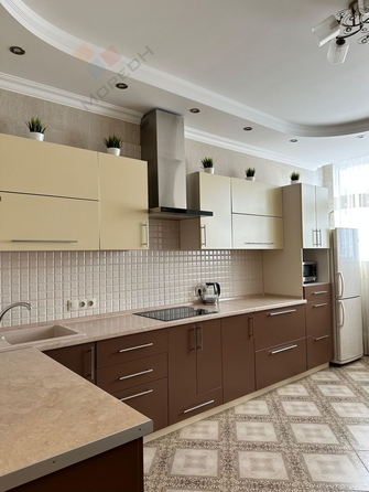 
   Продам 1-комнатную, 47 м², Архитектора Петина ул, 18/2

. Фото 1.