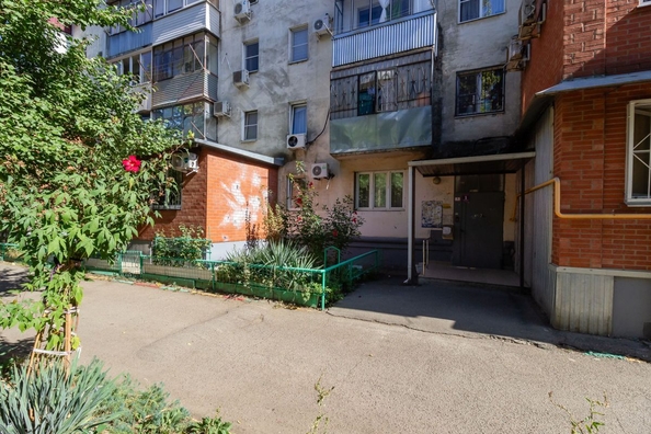 
   Продам 3-комнатную, 29.9 м², Гидростроителей ул, 17

. Фото 30.