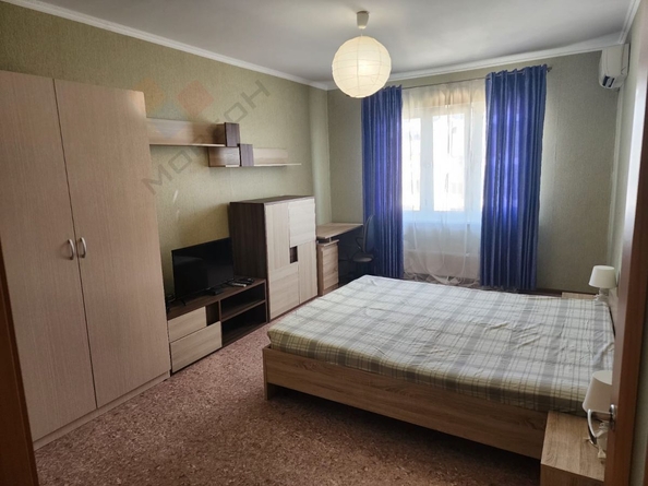 
   Продам 1-комнатную, 43 м², Лавочкина (Пашковский жилой массив т ул, 29

. Фото 1.