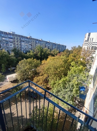 
   Продам 1-комнатную, 35 м², 30-й Иркутской Дивизии ул, 10/1

. Фото 1.