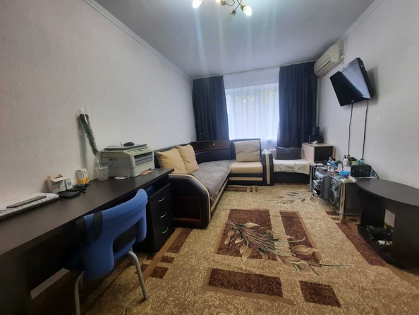 
   Продам 2-комнатную, 47 м², Крымская ул, 216

. Фото 2.