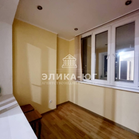 
   Продам 2-комнатную, 42 м², 1-й мкр

. Фото 9.