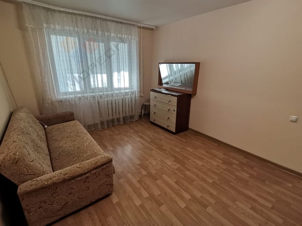 
   Продам 1-комнатную, 31.8 м², Авиагородок ул, 18

. Фото 1.