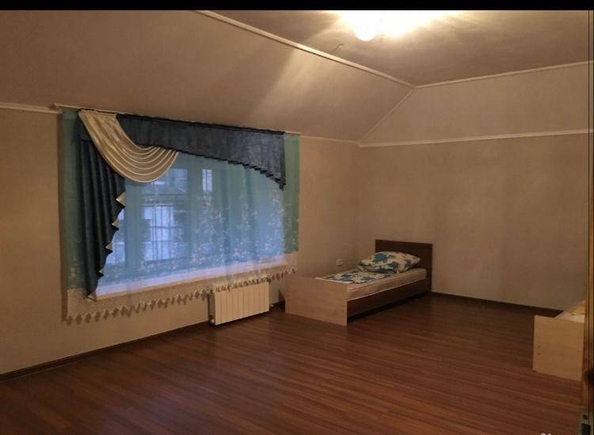 
   Продам 3-комнатную, 84.7 м², Виноградная ул, 110

. Фото 3.