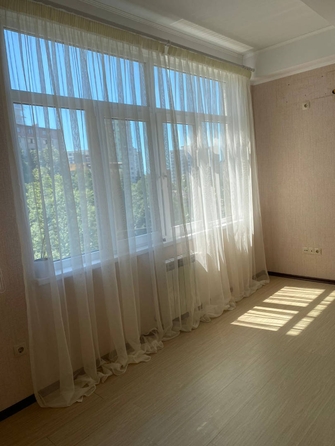 
   Продам 3-комнатную, 138 м², Туапсинская ул, 9/2

. Фото 6.