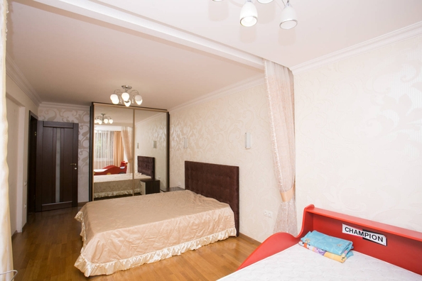 
   Продам 3-комнатную, 65 м², Просвещения ул, 24А

. Фото 11.