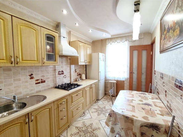 
   Продам 3-комнатную, 90 м², Ленина ул, 10

. Фото 1.