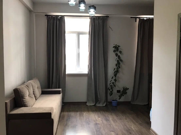 
   Продам 1-комнатную, 19 м², Высокогорная ул, 56/5

. Фото 1.