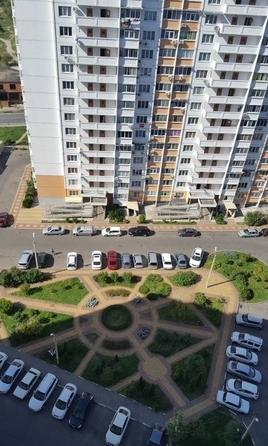 
   Продам 2-комнатную, 57 м², Малышева ул, 3

. Фото 2.