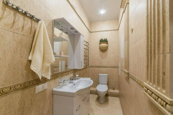 
   Продам 2-комнатную, 53 м², Карла Либкнехта ул, 13

. Фото 7.