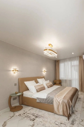 
   Продам 3-комнатную, 90 м², Кирпичная ул, 24к2

. Фото 4.