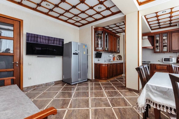 
   Продам 3-комнатную, 90.7 м², Павлика Морозова ул, 27

. Фото 4.