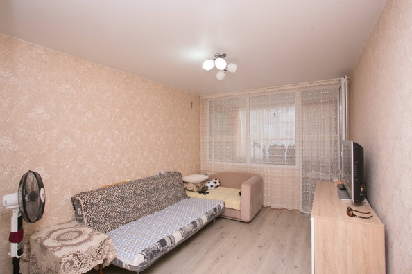 
   Продам 1-комнатную, 32 м², Голубые дали ул, 17

. Фото 3.