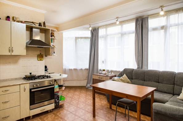 
   Продам 3-комнатную, 80 м², Клубничная ул, 88

. Фото 1.