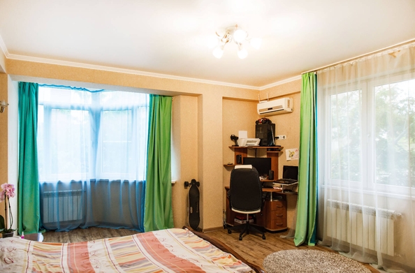 
   Продам 3-комнатную, 80 м², Клубничная ул, 88

. Фото 7.