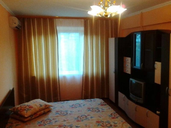 
   Продам 3-комнатную, 80 м², Курортный пр-кт, 100/8

. Фото 2.