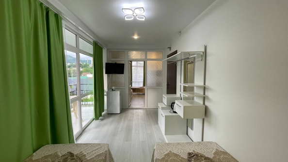 
   Продам 1-комнатную, 42.4 м², Бирюзовая ул, 10А

. Фото 3.