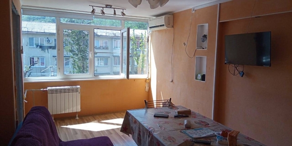 
   Продам 3-комнатную, 72 м², Армавирская ул, 90

. Фото 1.