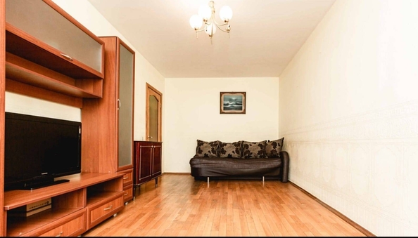 
   Продам 1-комнатную, 30 м², Невская ул, 12

. Фото 1.