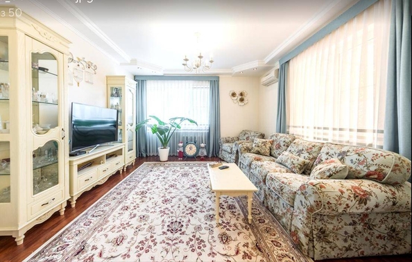 
   Продам дом, 214 м², Сочи

. Фото 2.