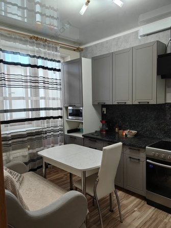 
   Продам 1-комнатную, 34.9 м², Сахалинская ул, 12

. Фото 2.