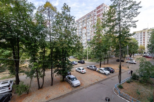 
   Продам 3-комнатную, 64.7 м², Уральская ул, 184

. Фото 16.