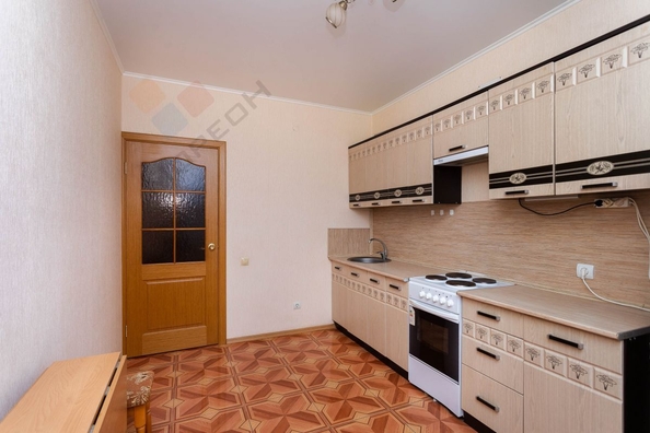 
   Продам 1-комнатную, 35.6 м², Сахалинская ул, 10к2

. Фото 2.