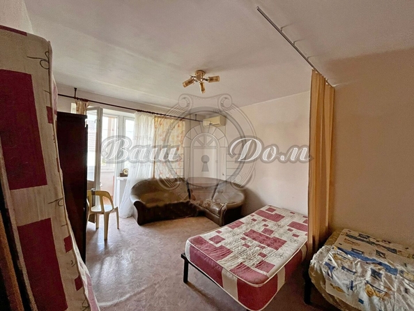 
   Продам 1-комнатную, 32.1 м², Островского ул, 142А

. Фото 2.