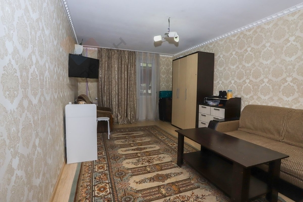 
   Продам 2-комнатную, 52.8 м², Ставропольская ул, 96

. Фото 1.