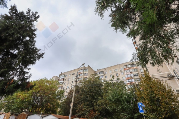 
   Продам 2-комнатную, 52.8 м², Ставропольская ул, 96

. Фото 11.