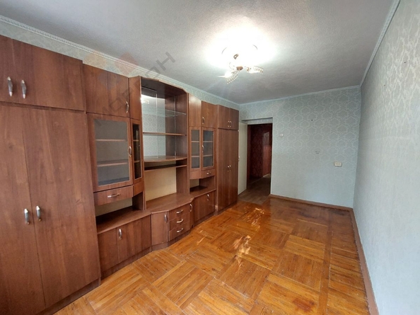 
   Продам 3-комнатную, 59.7 м², Симферопольская ул, 40

. Фото 10.