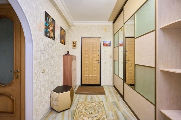 
   Продам 2-комнатную, 65.3 м², Монтажников ул, 5

. Фото 5.