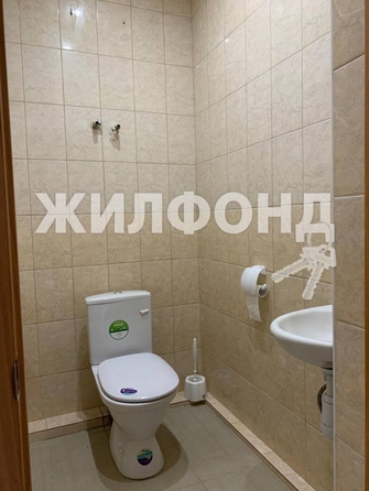 
   Продам 2-комнатную, 56 м², Троицкая ул, 46

. Фото 10.