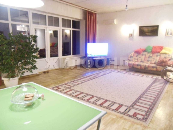 
   Продам дом, 300 м², Краснодар

. Фото 3.